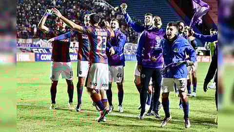 &nbsp;Paraguayan forward Adam Bareiro came from behind to advance to the Copa Sudamericana (Photo: IANS)