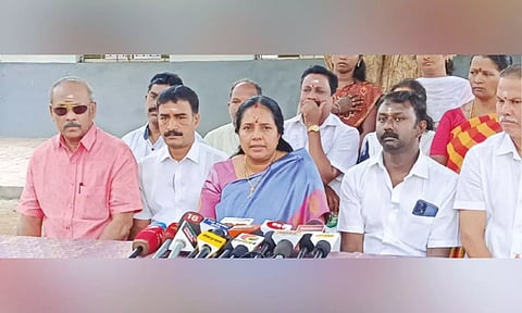 BJP MLA Vanathi Srinivasan addressing reporters in Coimbatore on Thursday.