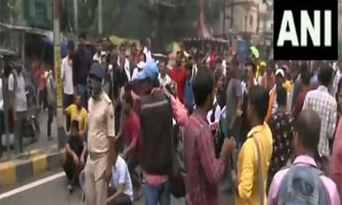 CTET aspirants protest in Patna (ANI)