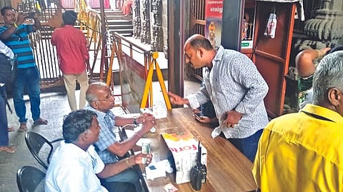 Darshan tickets being sold at the Tiruvannamalai temple