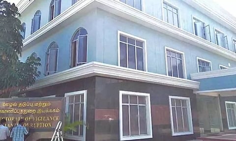 DVAC sleuths seizes ₹2.14L unaccounted money from WRD office in Chepauk