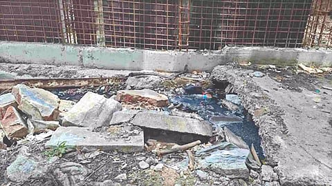 Platforms have been turned into open ditches