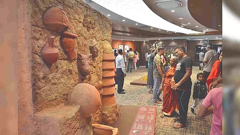 Visitors browsing at the art gallery in the newly-inaugurated Kalaignar Centenary Library in Madurai on Sunday