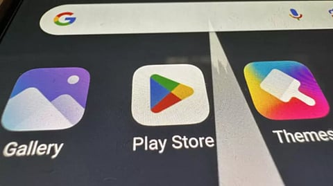 Google Play Store sees huge drop in apps amid tough policies