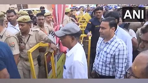 ASI team reaches Gyanvapi Mosque to conduct survey