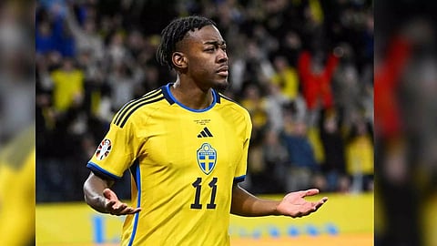 Sweden's Anthony Elanga celebrates scoring their fifth goal Fredrik Sandberg (Photo: Reuters)