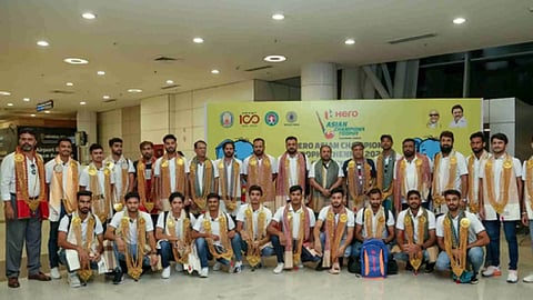 &nbsp;The arrival of India's neighbouring nations Pakistan and China in Chennai on Tuesday night (Photo: IANS)