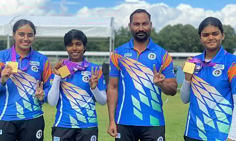 The compound archery team (Twitter)