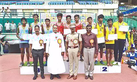 Antony House lifted the overall trophy.&nbsp;