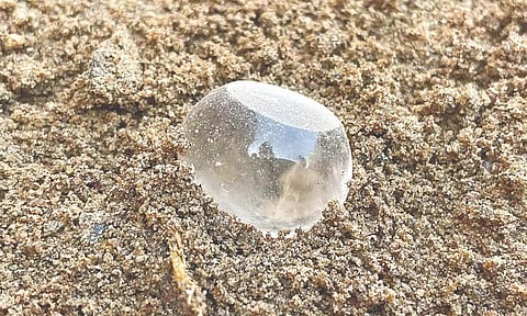 Crystal quartz unearthed in Keeladi.