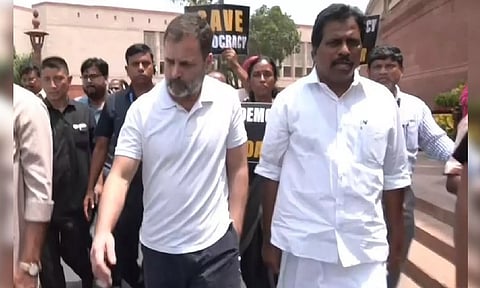 Raghul Gandhi protest over Suspension of his Party Member (ANI)&nbsp;