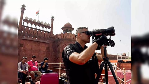 An SPG commando keeps vigil during a full dress rehearsal at Red Fort for Independence Day celebrations (Photo/ANI)