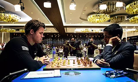 R Praggnanandhaa vs Magnus Carlsen (Twitter/@FIDE)