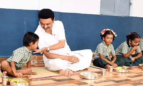 Tamil Nadu CM M K Stalin shares meal with school students at Nagapattinam. (ANI)