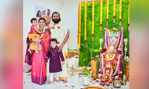 'Kantara' star Rishab Shetty celebrates Varamahalakshmi festival with family