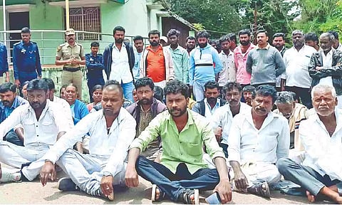 Villagers stage protest in front of forest department office