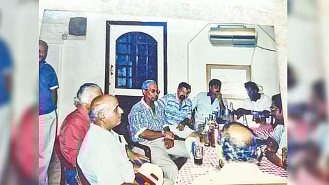 One for the history books: At Travancore Pavilion, after the golf round: (L-R) Clear profile, S Ramamurthy, Sir Gary Sobers, KC Raghunathan,J Sriram, Ram Ramesh and Dilip Thomas. Standing, left: Murali