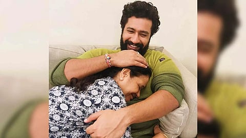 Actor Vicky Kaushal with his mother (Photo/IANS)