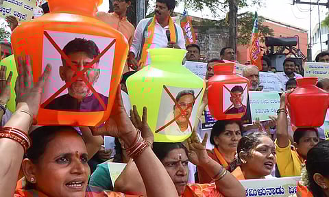 BJP protest against release of Cauvery water to Tamil Nadu