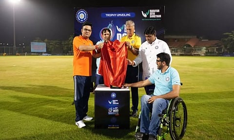 BCCI Secretary Jay Shah unveils the trophy (Image: ANI)