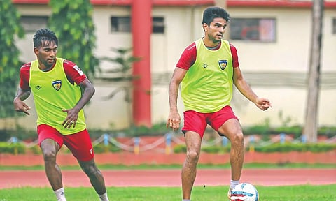 Defenders Ajith Kumar and Aakash Sangwan in training ahead of Friday's match