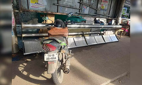The damaged bus shelter in Old Washermenpet