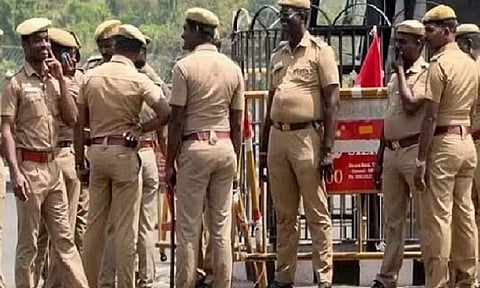 Police said the students had boarded the bus (route no D27A) plying between Tiruttani and Konasamuthiram via KG Kandigai.