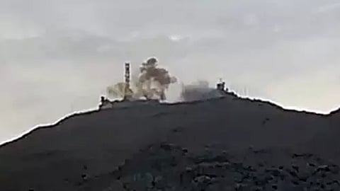 Hezbollah fires missiles on Israeli targets