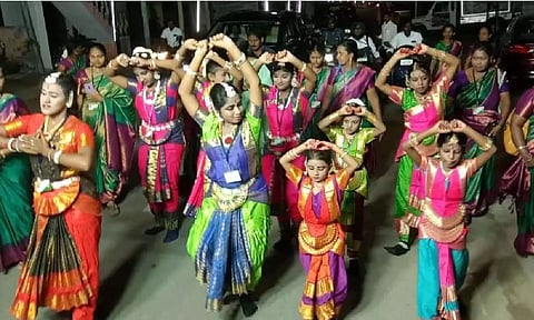Bharatanatyam students