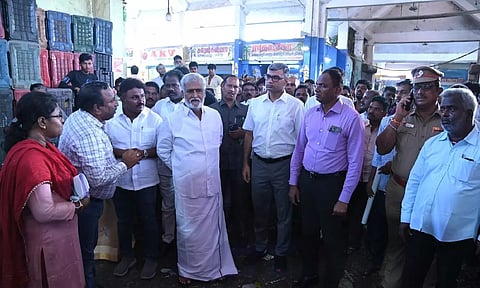 CMDA to increase workers to keep Koyambedu market clean