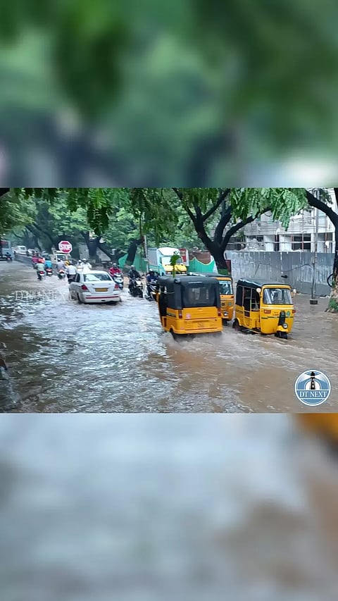 Moderate to heavy rain lash various parts of Chennai