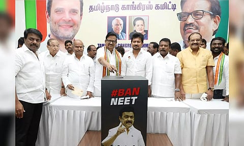 Udhayanidhi Stalin at the State Congress HQ collecting the signatures of TNCC chief K S Alagiri, Congress legislature party leader K Selvaperunthagai &amp; State Minorities Commission head Peter Aphonse. (X/@Udhaystalin)
