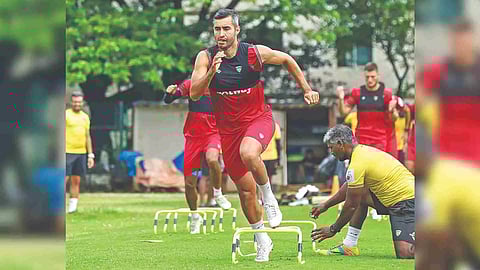 Rafael Crivellaro trains ahead of the clash against FC Goa