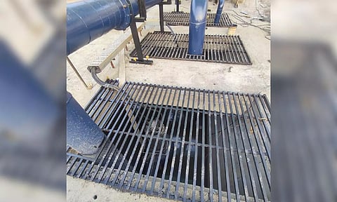 CMRL workers setting up water pumps to mitigate monsoon. (X/@cmrlofficial)