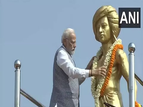 Prime Minister Narendra Modi pays tributes to Birsa Munda in Khunti district (Image/ANI)