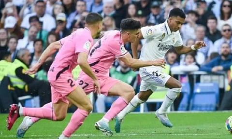 Real Madrid beat Cadiz to move top in La Liga