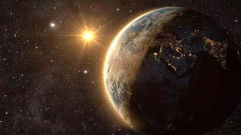 'Current solar cycle intensity to peak in 2024, may impact Earth's satellites'