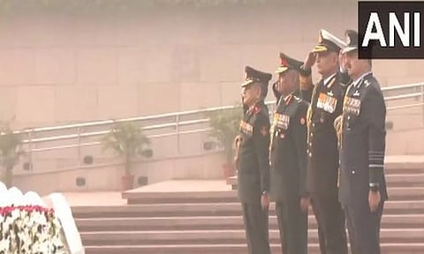 Defence Chiefs pay homage at the National War Memorial ahead of Navy Day, on December 4th. (Photo: ANI)
