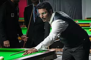 National Billiards & Snooker: T.N's Girish wins in men's 6-Red; Manan Chandra recovers
