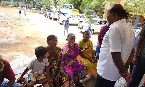 Health Minister Ma Subramanian inspected the waterlogged areas in Saidapet and distributed food