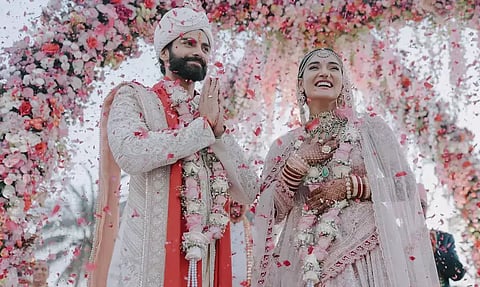 Kunal Thakur, Mukti Mohan