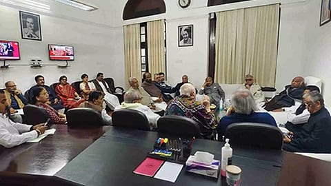 A meeting of INDIA bloc leaders on winter session leaders held at LoP Mallikarjun Kharge's office (Photo/ANI)
