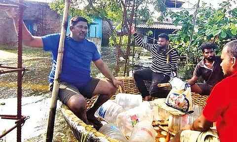 Volunteers deliver relief materials to flood-hit places in Tirunindravur