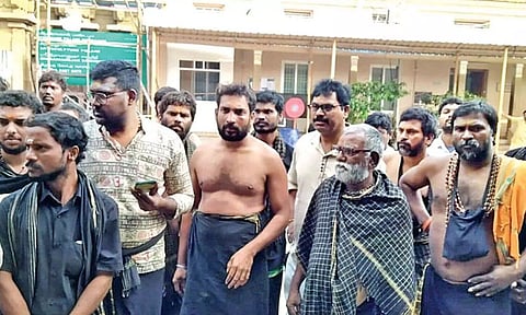 Andhra Pradesh pilgrims coming out of Srirangam temple on Tuesday