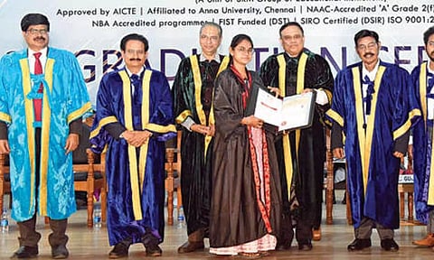 DT Campus: SRM Easwari Engg College holds graduation ceremony