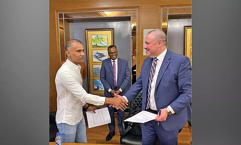 Veranda, Illinois Tech in learning pact