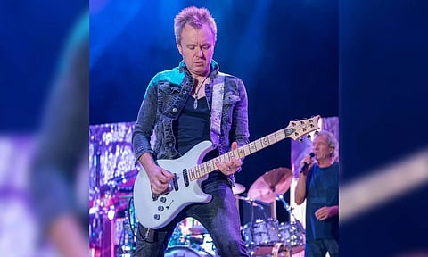 Singer-guitarist Simon McBride (Wikipedia)