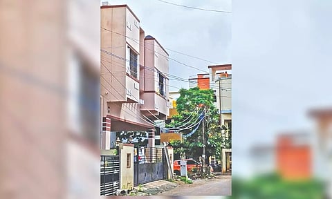 The dangling cables at Sapthagiri Nagar.