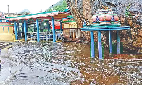 Flooded Amanalingeshwara temple in Tirupur.