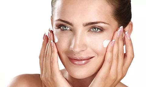 What’s the difference between physical and chemical sunscreens?